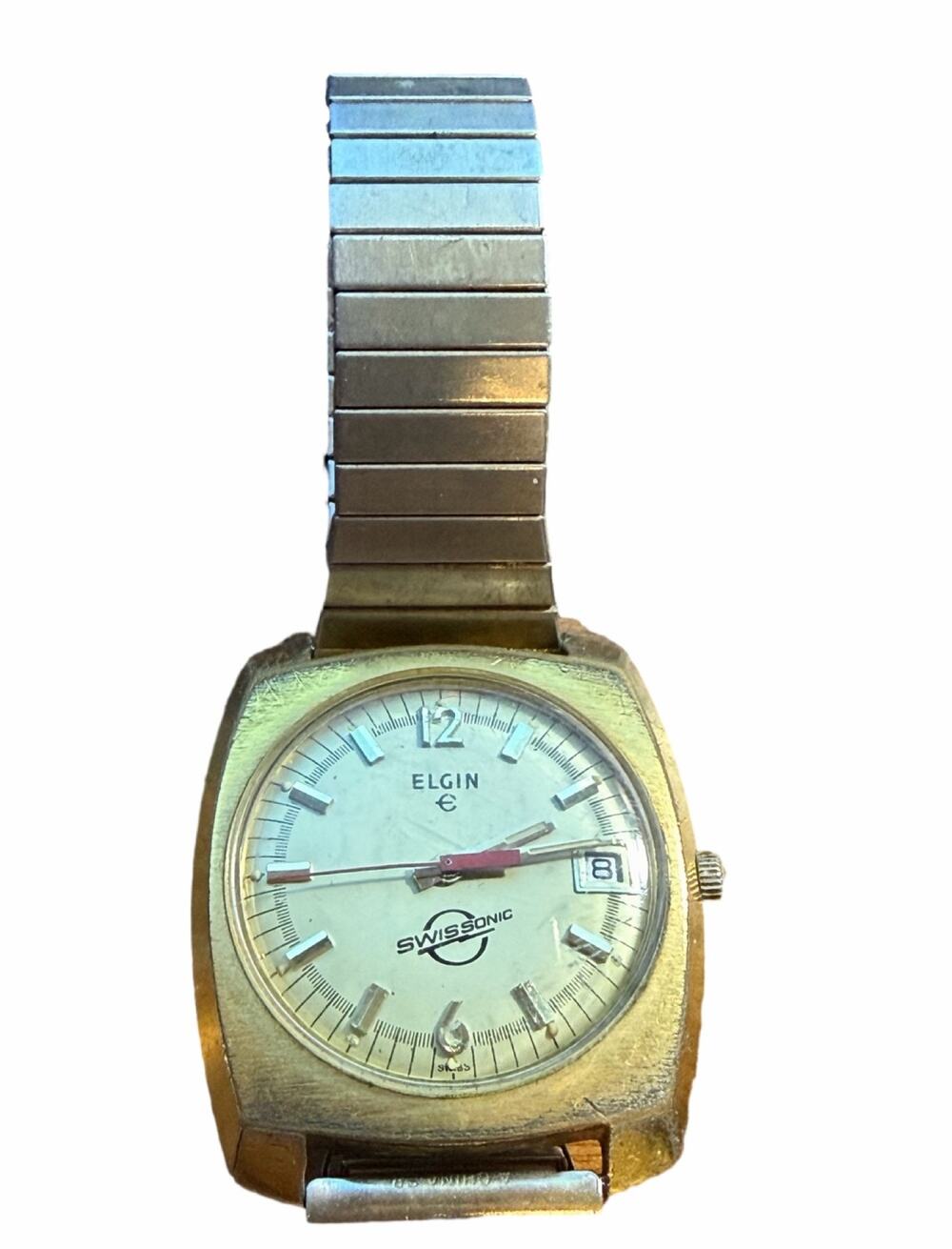 Elgin Swissonic Electronic Date Mens Gold Tone Cushion Case Watch